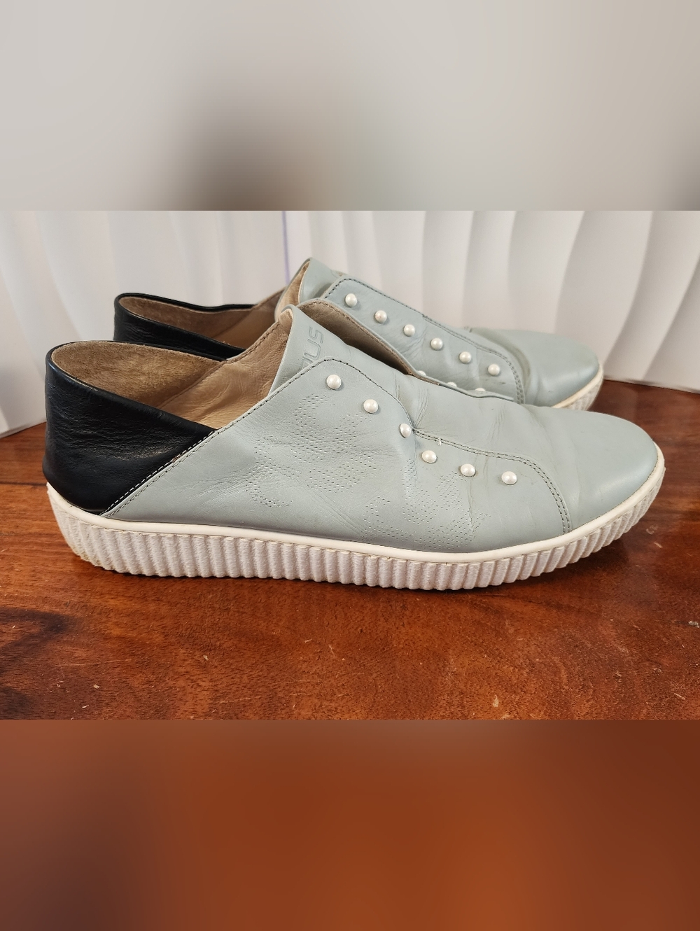 MJUS M08139 Elegance Leather Sneakers Robin Egg Blue / Black